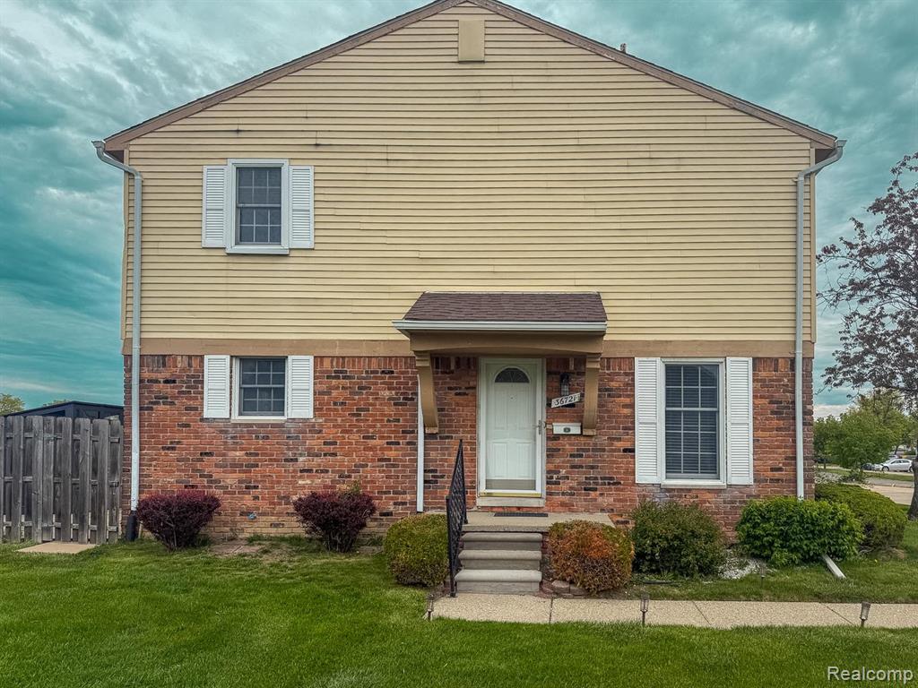 36721 Park Place Drive, Sterling Heights, MI 48310