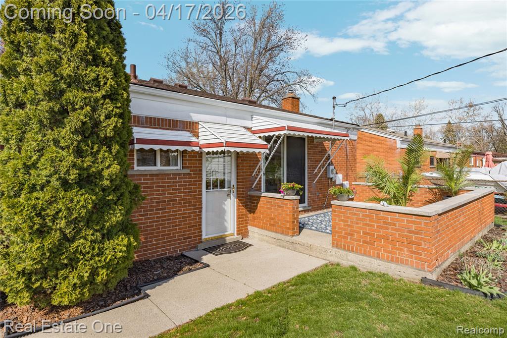 4656 Buckingham Drive, Warren, MI 48092 — Photo 5