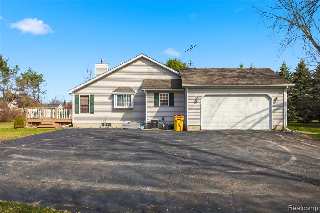 504 Overland Court, Oxford, MI 48371 — Photo 58