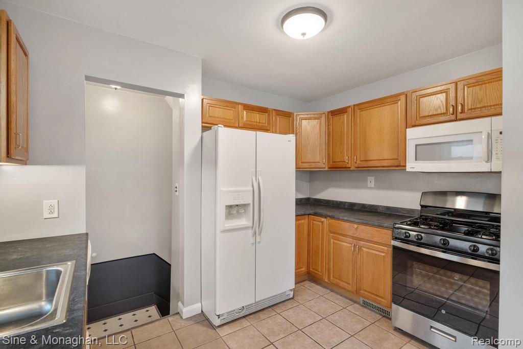 7854 Jackson Street, Taylor, MI 48180 — Photo 8