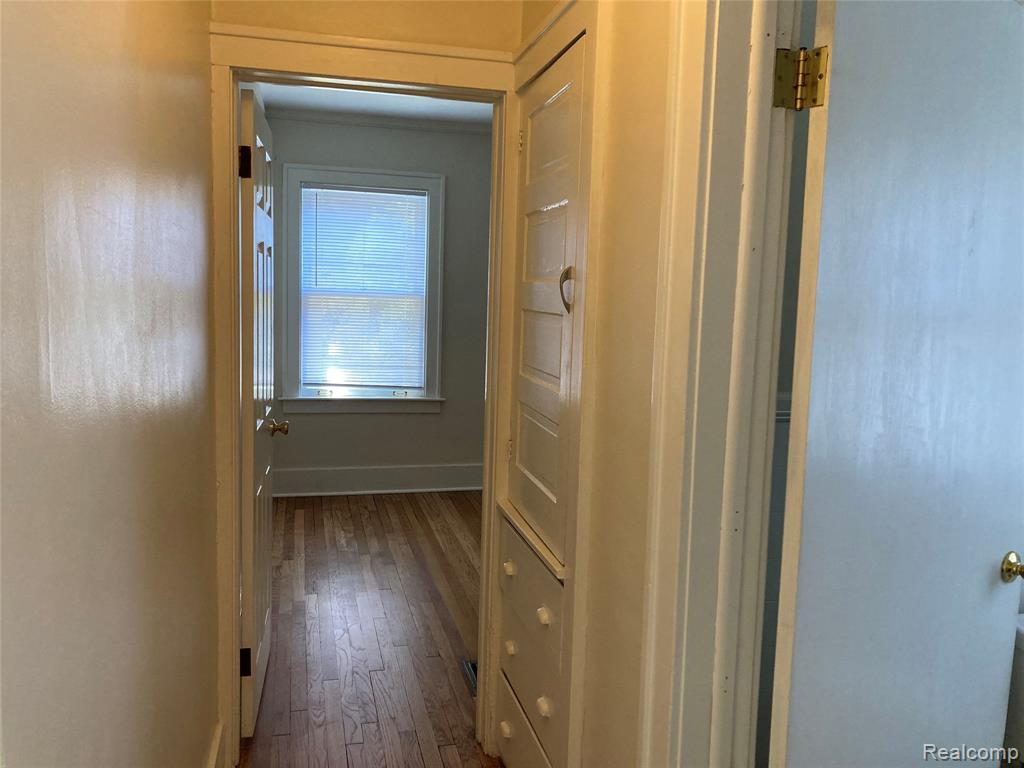 887 SAINT CLAIR LOWER Street, Grosse Pointe, MI 48230 — Photo 12