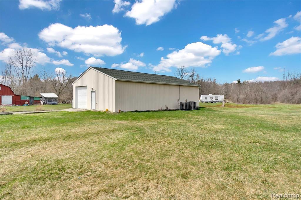 5428 Gratiot Avenue, St. Clair, MI 48079 — Photo 32