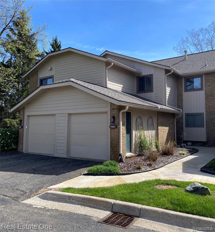 6463 Maple Hills Lane, Bloomfield Hills, MI 48301 — front exterior