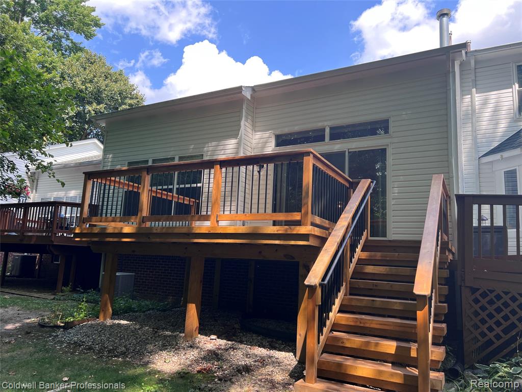 654 Chestnut Drive, Wixom, MI 48393 — Photo 19