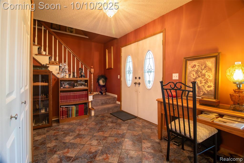 22321 N Fairway Drive, Woodhaven, MI 48183 — Photo 8