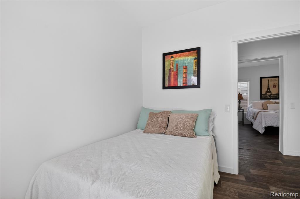 7551 Packard Ave, Warren, MI 48091 — Photo 12