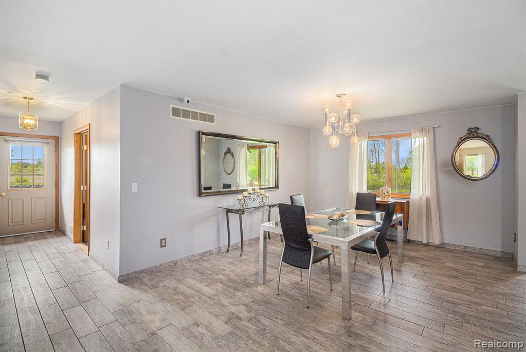 7031 Munsell Road, Howell, MI 48843 — Photo 4