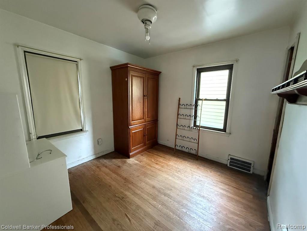 6793 Pelham Road, Allen Park, MI 48101 — Photo 7
