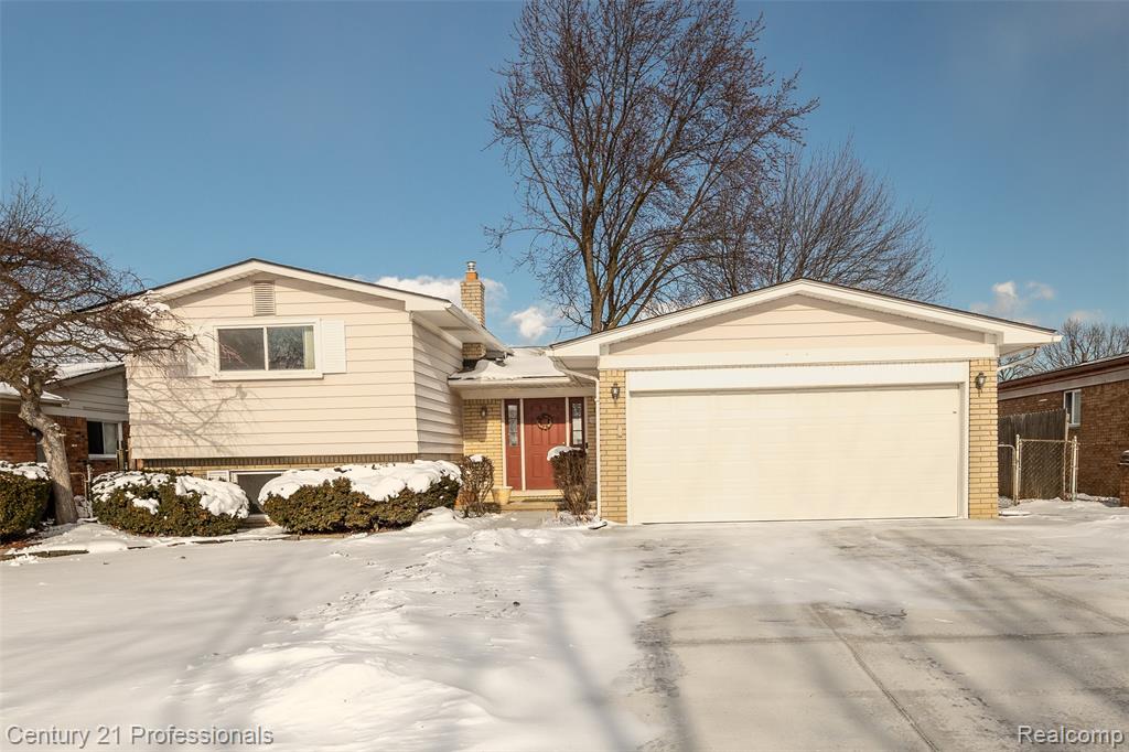 4939 Duchess Drive, Sterling Heights, MI 48310 — front exterior
