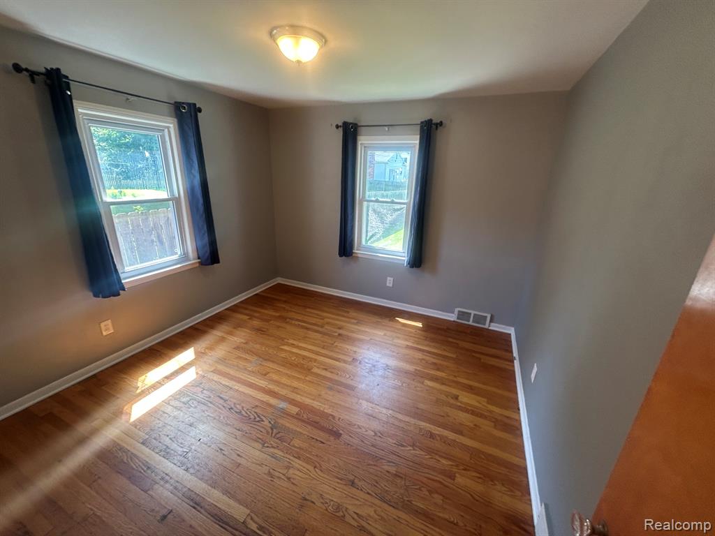 27225 LYNDON, Redford, MI 48239 — Photo 13