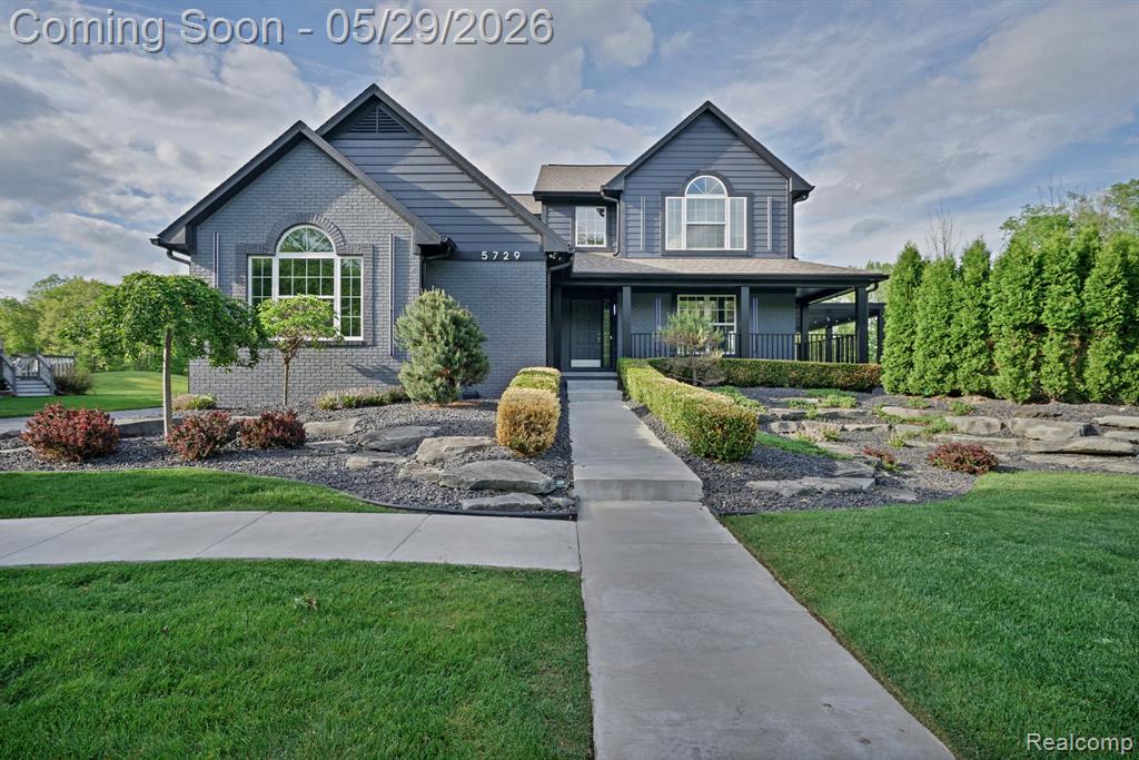 5729 Woodfield Parkway, Grand Blanc, MI 48439 — Photo 2