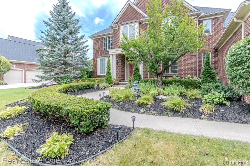 18090 Peninsula Way, Northville, MI 48168 — Photo 3