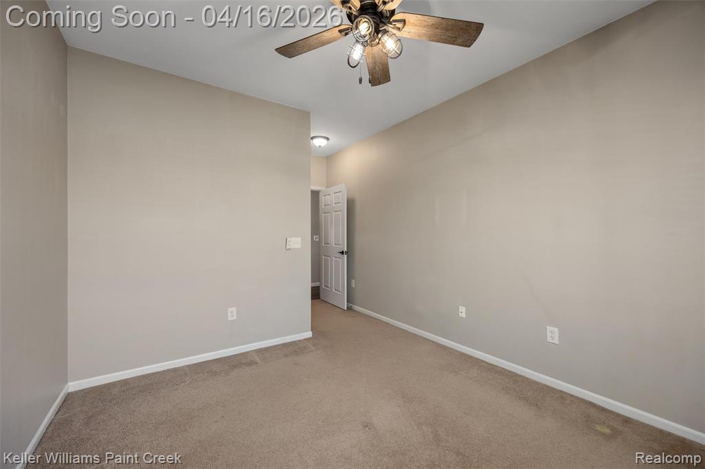 5494 Acorn Lane, Sterling Heights, MI 48314 — Photo 16