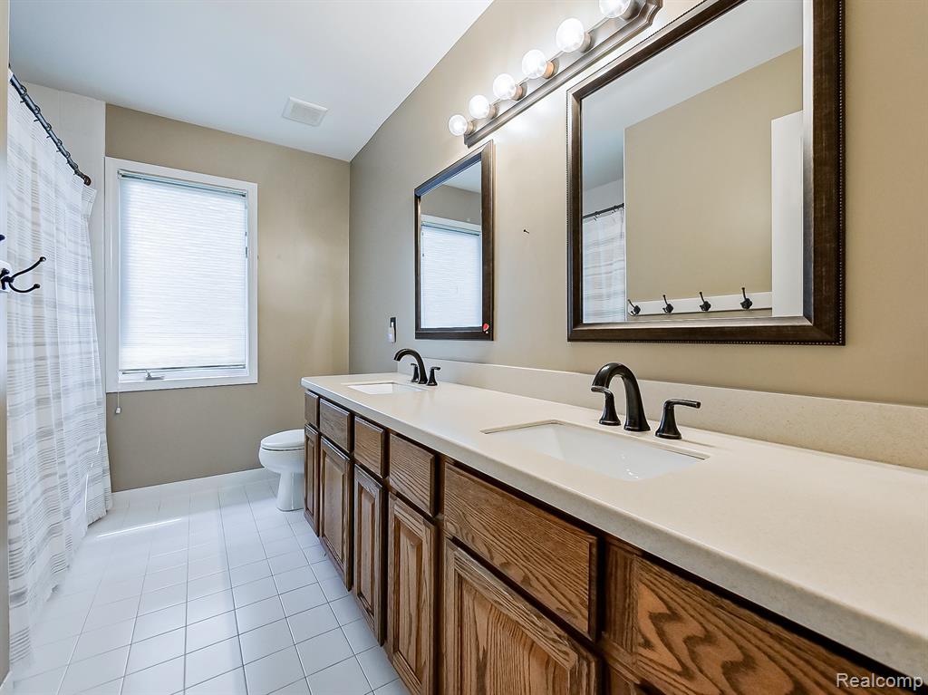 657 Highlands Drive, Canton, MI 48188 — Photo 36