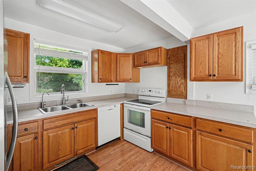 5380 Center Street, Clarkston, MI — Photo 12