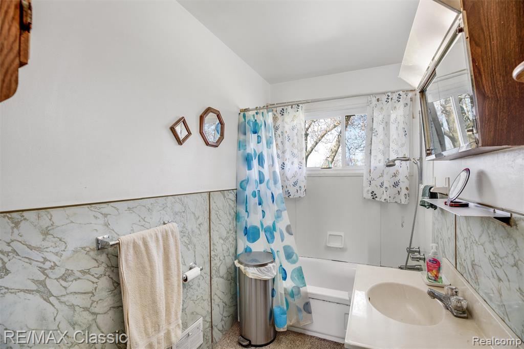11024 Dennison Road, Milan, MI 48160 — Photo 14