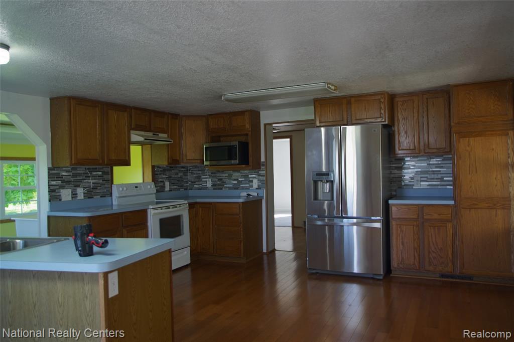 8276 War Road, Newport, MI 48166 — Photo 6