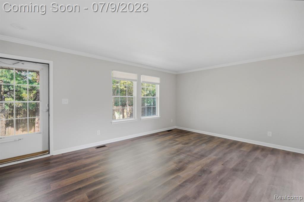 47078 Auburn Court, Utica, MI 48317 — Photo 5