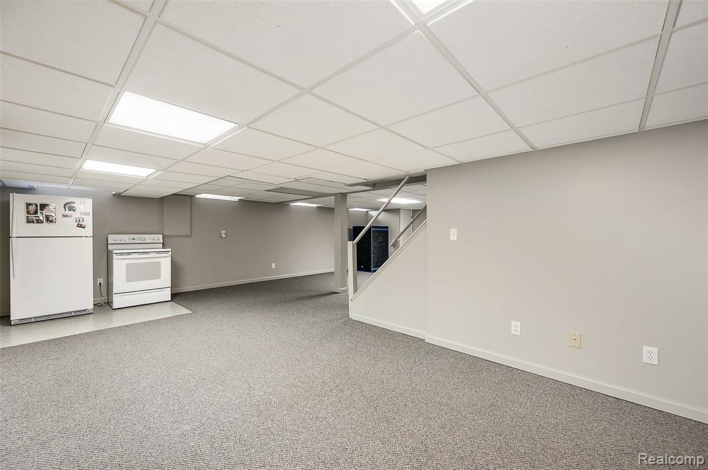 6730 Whiting Drive, Troy, MI 48098 — Photo 31