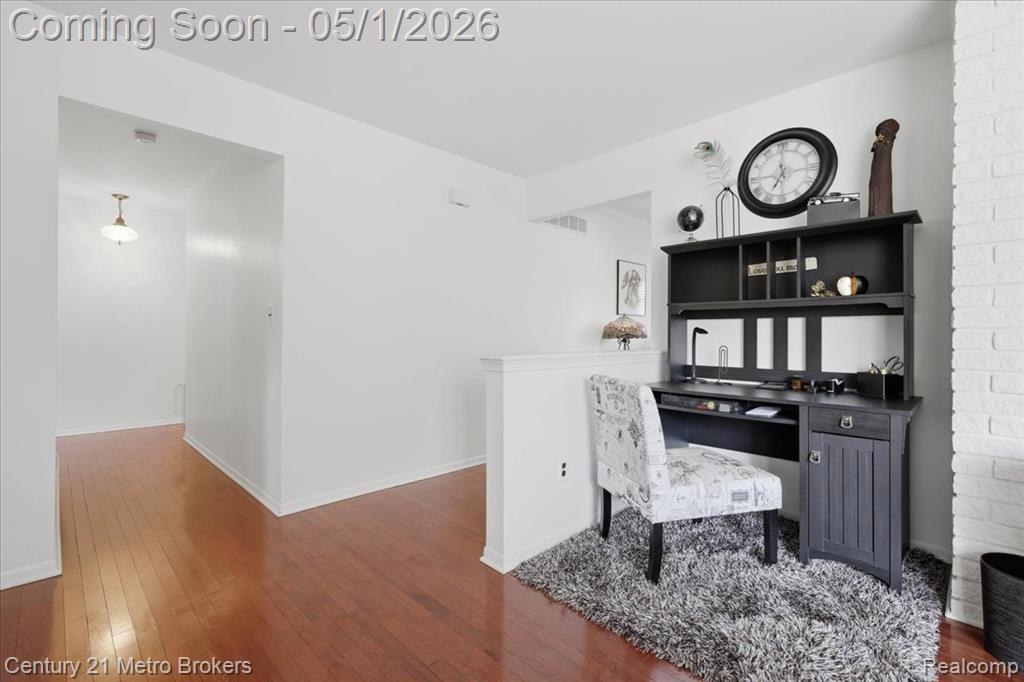 5060 Oneida Drive, Clarkston, MI 48348 — Photo 16