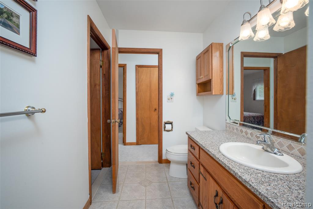 6240 Lakeshore Road N, Palms, MI 48465 — Photo 21
