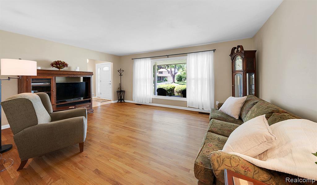 4180 Allegheny Drive, Troy, MI 48085 — Photo 13
