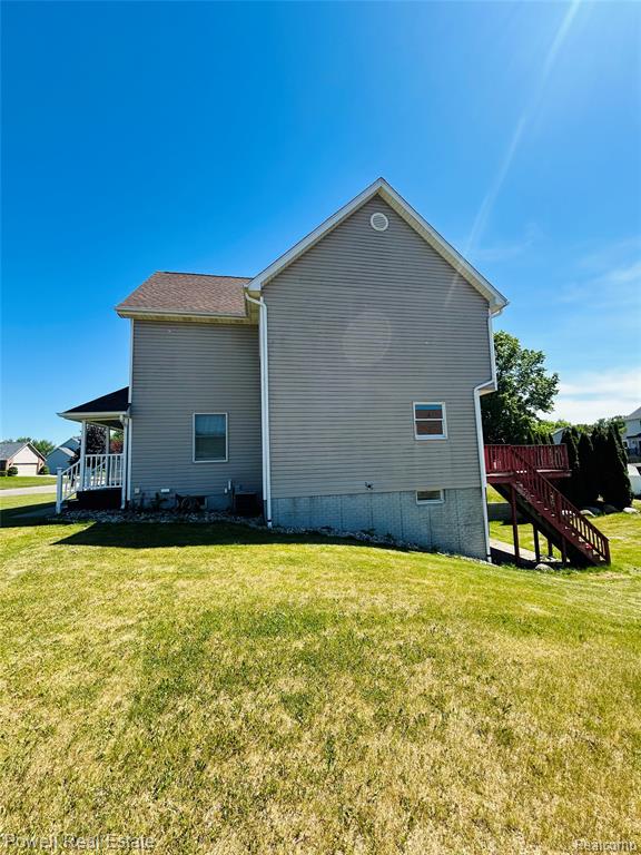 2335 Pebble Creek Drive N, Flushing, MI 48433 — Photo 11