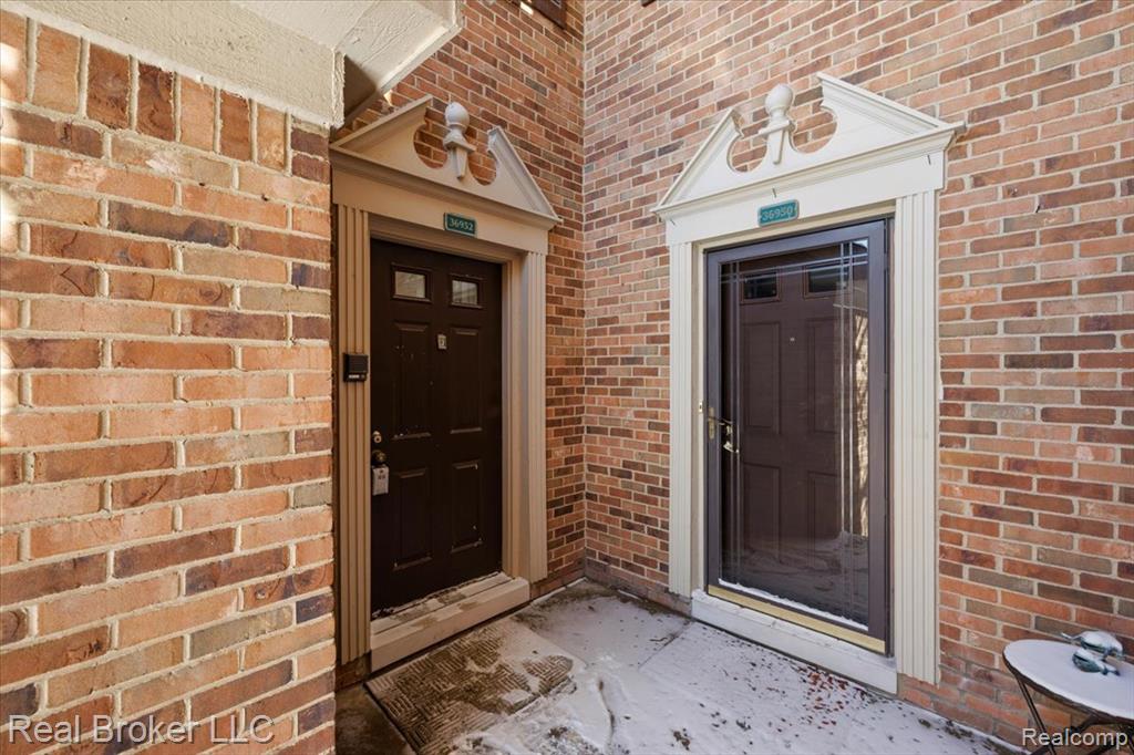 36952 Ridgedale Court, Farmington, MI 48331 — Photo 3