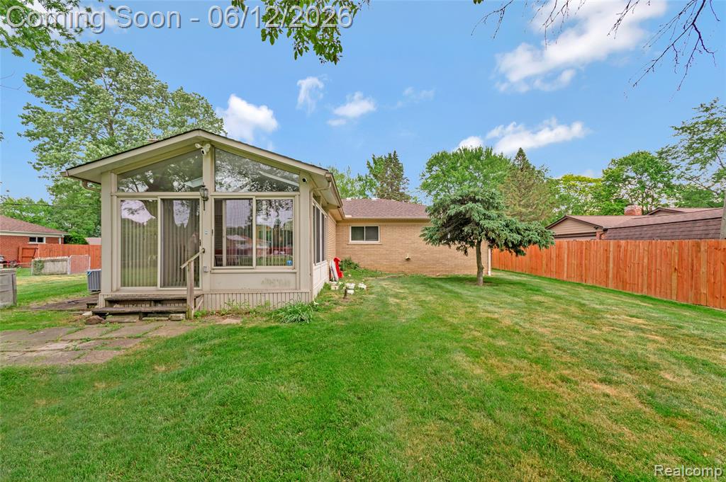 36539 Capper Drive, Clinton Twp, MI 48035 — Photo 5