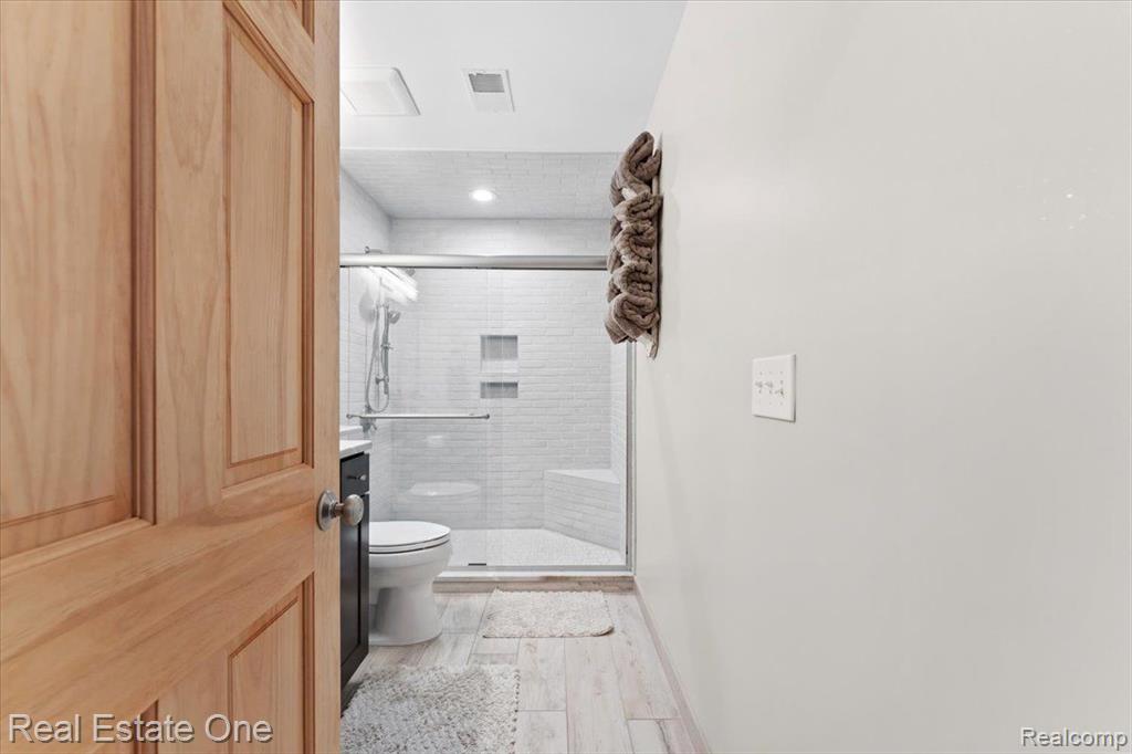 9671 STERLING Avenue, Allen Park, MI 48101 — Photo 25