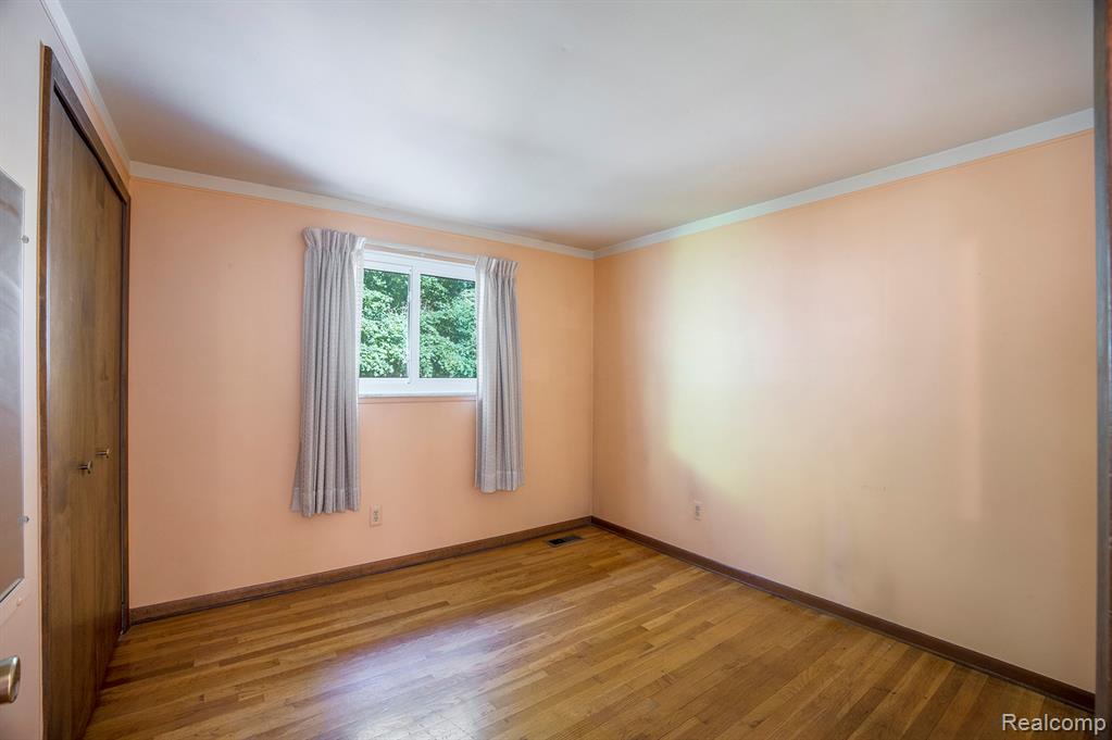 6603 Guildford Drive, Shelby Twp, MI 48316 — Photo 17