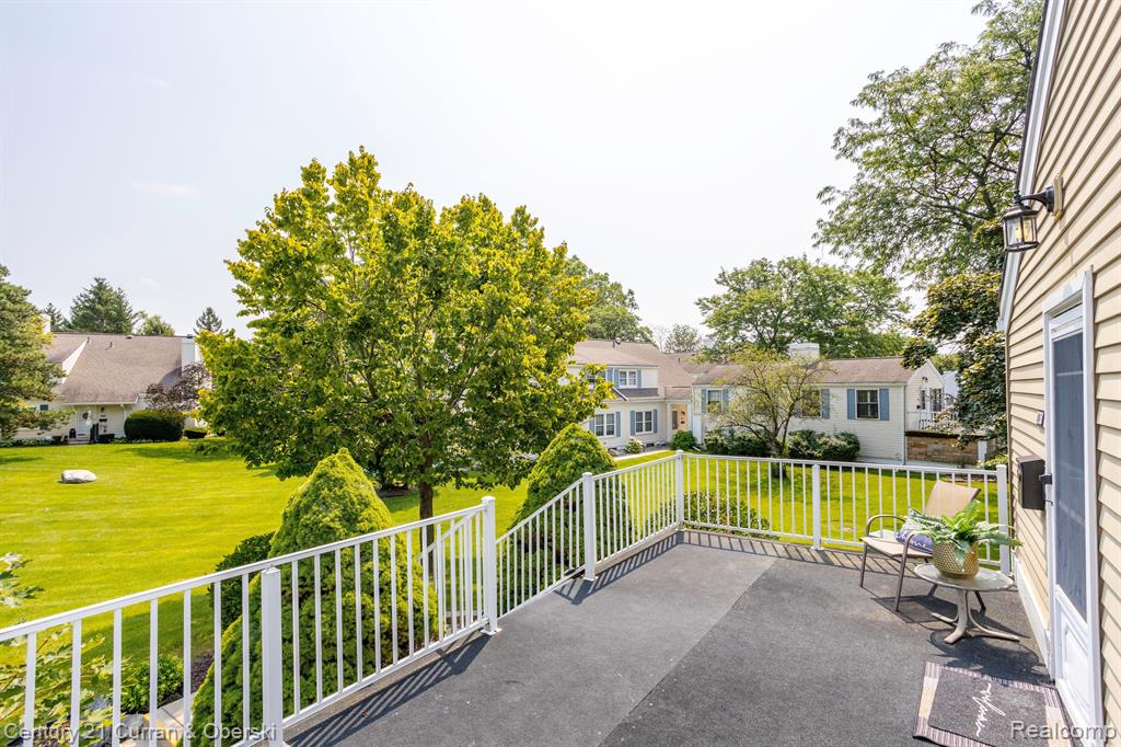 21260 E GLEN HAVEN Circle, Northville, MI 48167 — Photo 3