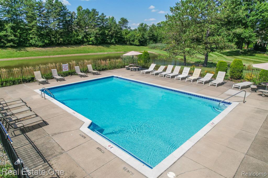 3856 Old Creek Road, 25, Troy, MI 48084 — Photo 35