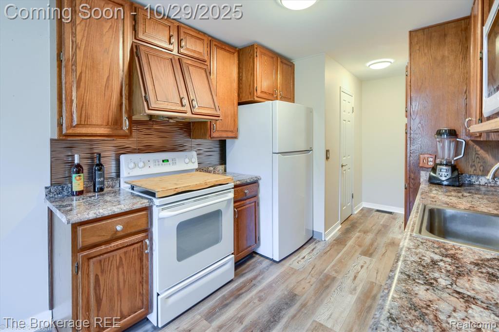 9414 Parkwood N, Davison, MI 48423 — Photo 18