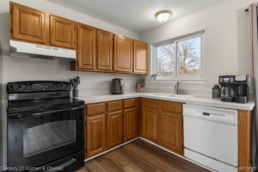 9939 Jackson Lane, Van Buren, MI 48111 — Photo 11