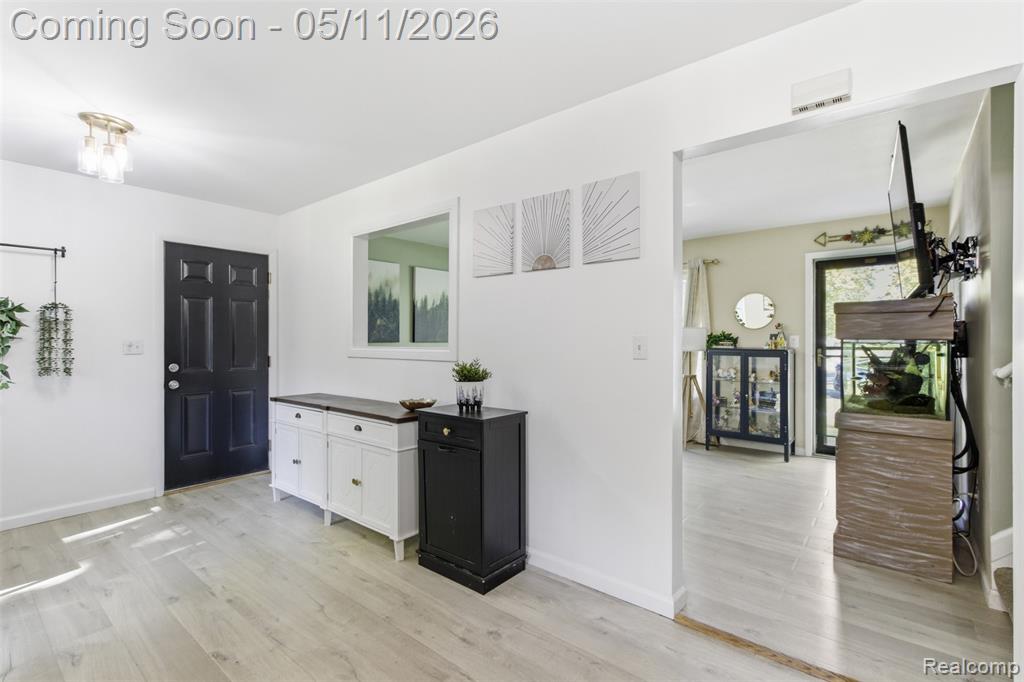 1722 Stephens Drive, Ypsilanti, MI 48198 — Photo 8