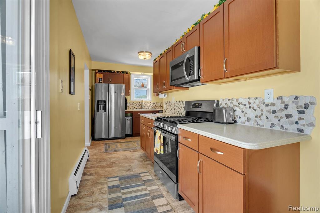 9321 LINCOLN Street, Taylor, MI 48180 — Photo 17