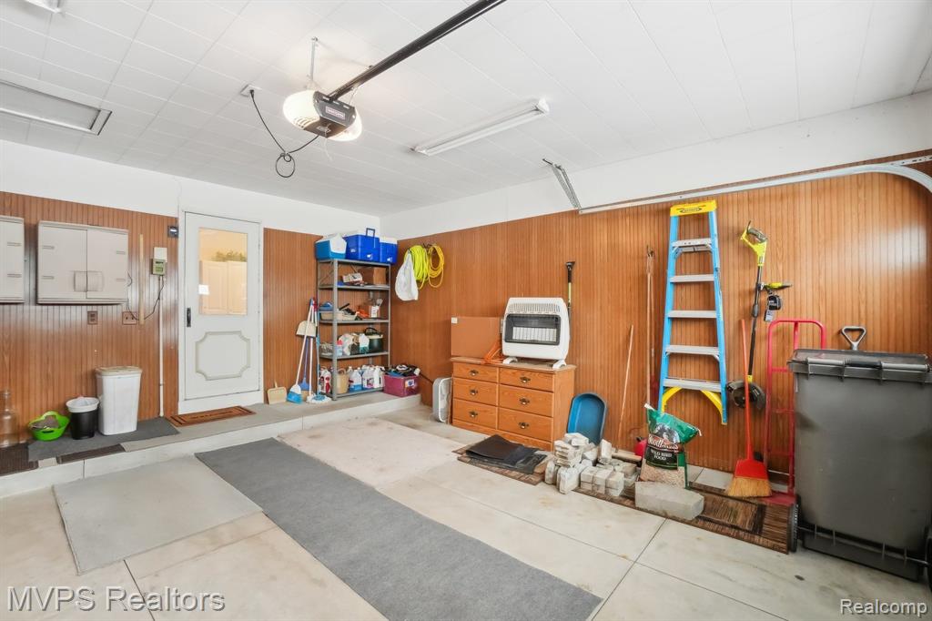 42610 ROYAL Lane, Clinton Twp, MI 48038 — Photo 21