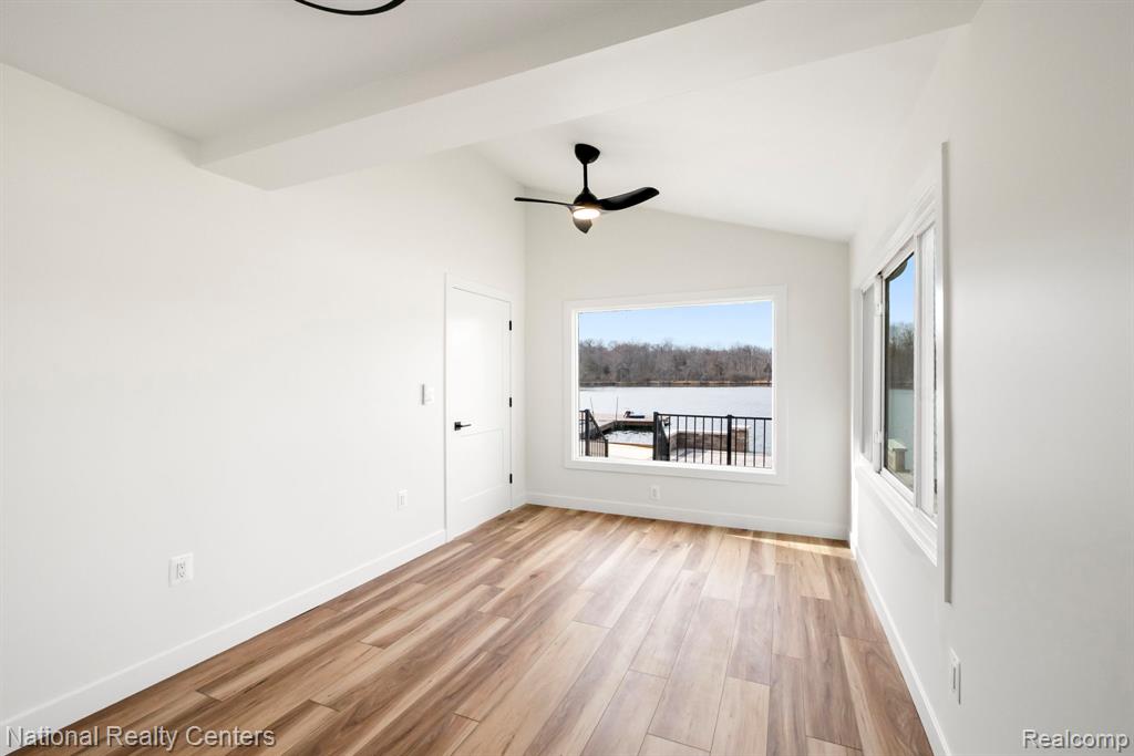 12123 Kirby Lane, South Lyon, MI 48178 — Photo 29