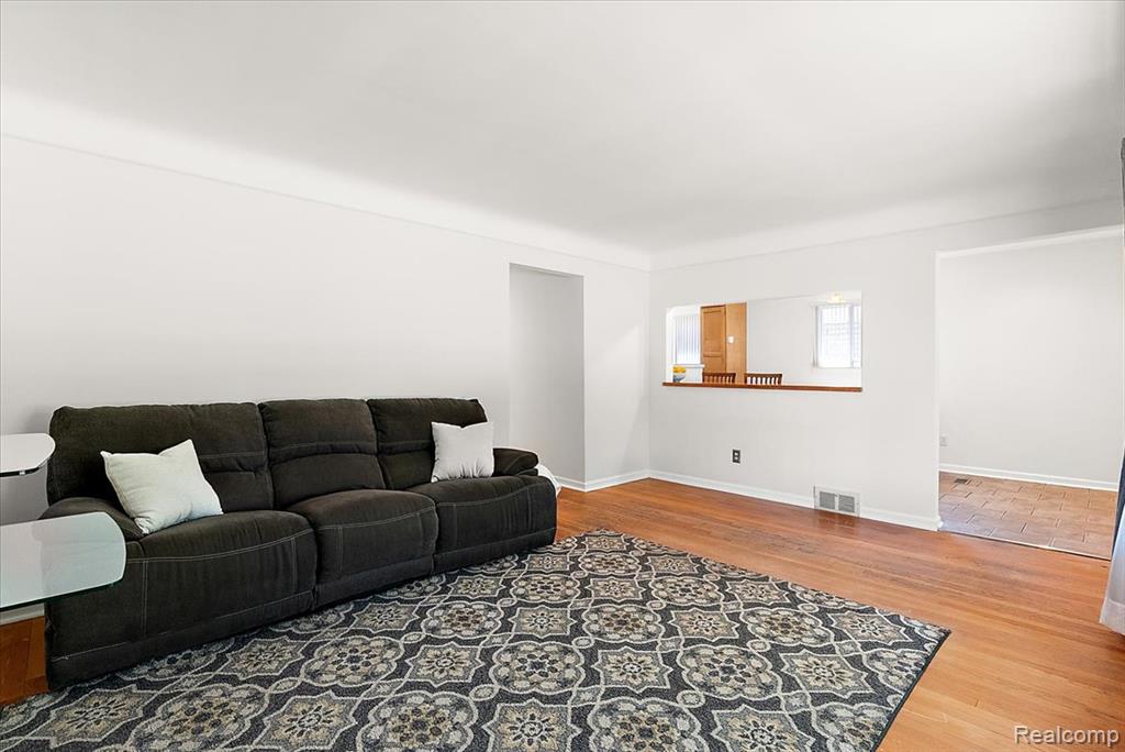 4205 Katherine Street, Dearborn Heights, MI 48125 — Photo 6