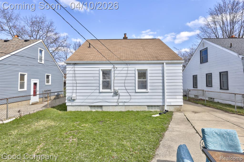 915 N Dorchester Avenue, Royal Oak, MI 48067 — Photo 46