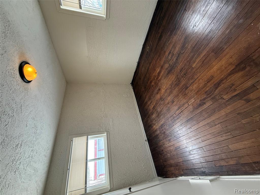 6865 Edgeton, Hamtramck, MI 48212 — Photo 4