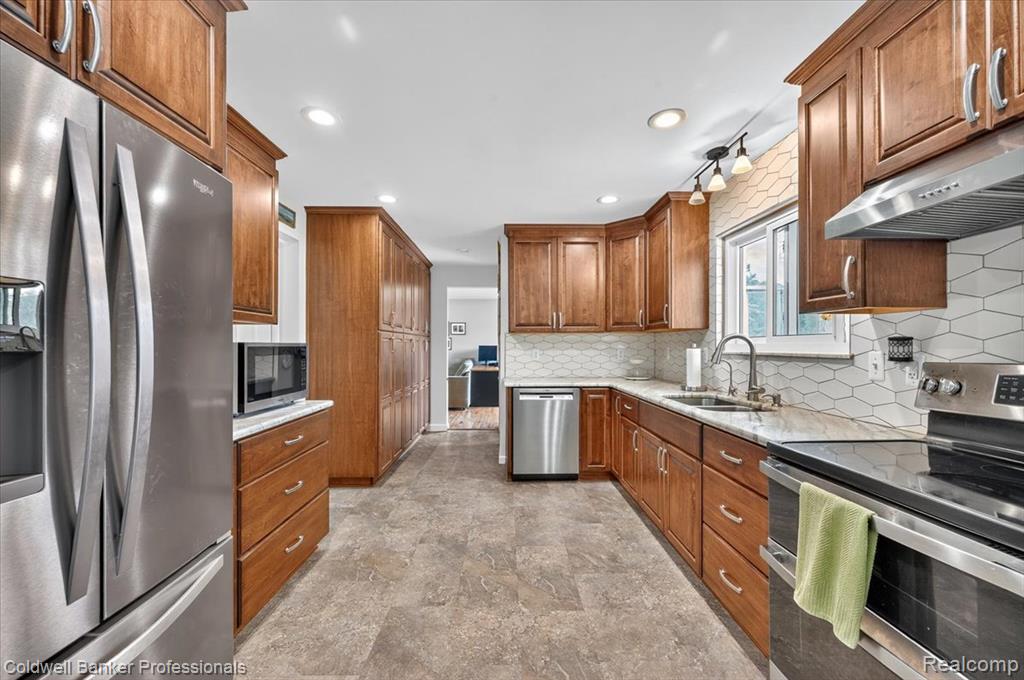 1545 Rulane Drive, Lapeer, MI 48446 — Photo 8