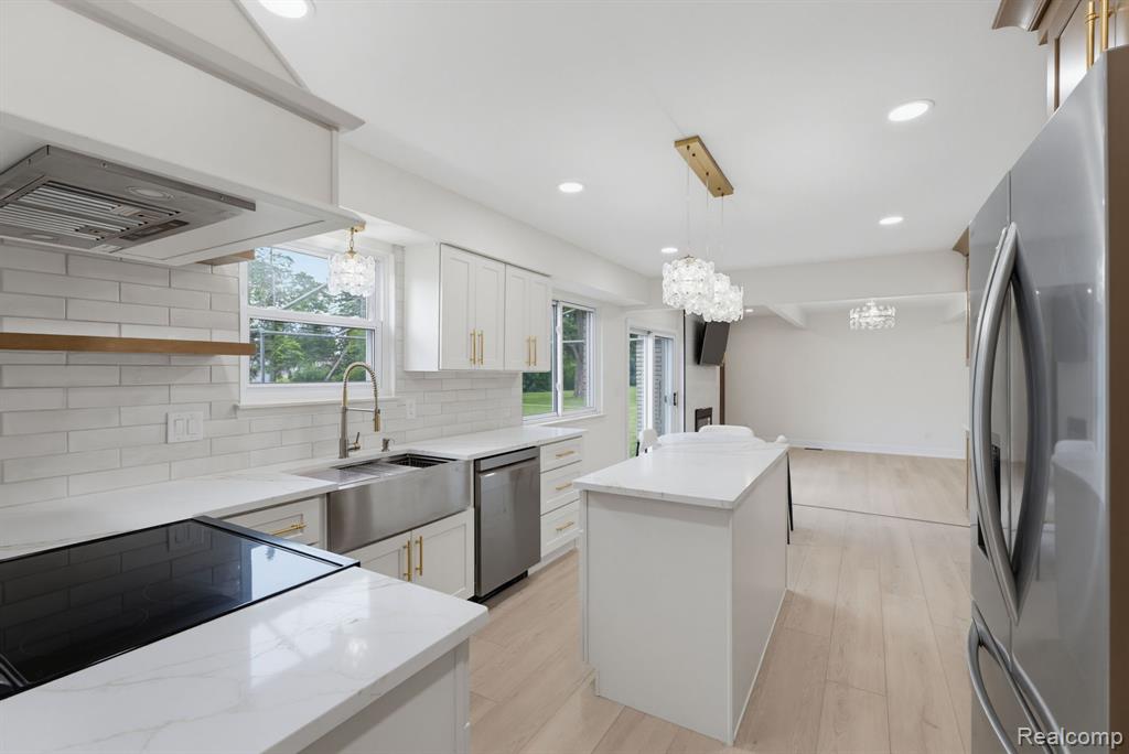 6780 Lee Crest Drive, West Bloomfield, MI — Photo 16