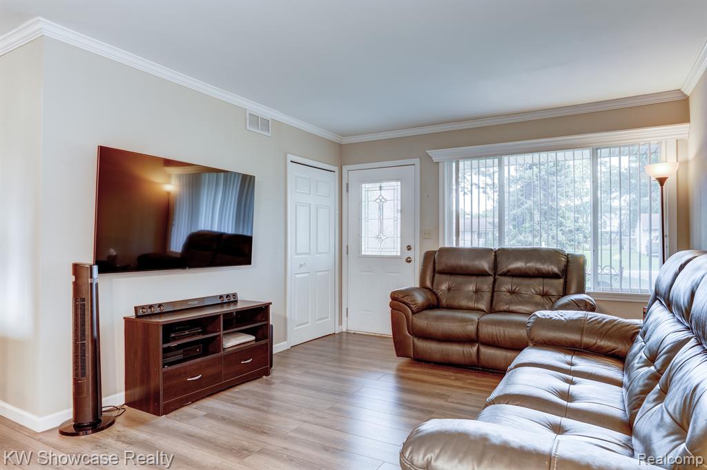 4575 OAKVISTA Avenue, Clarkston, MI — Photo 11