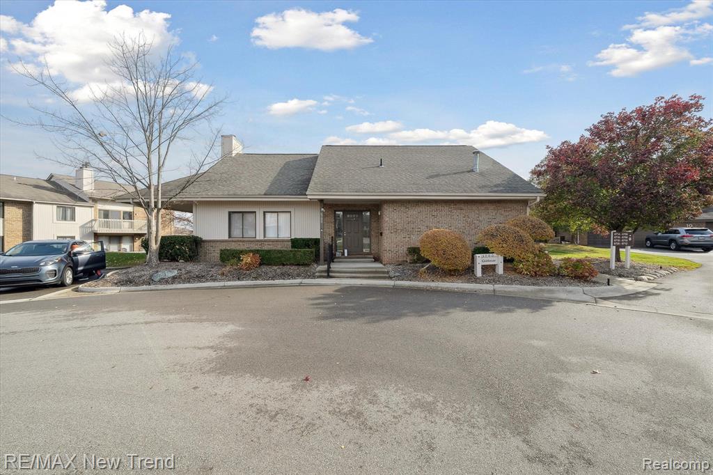6602 MAPLE LAKES Drive, West Bloomfield, MI — Photo 41