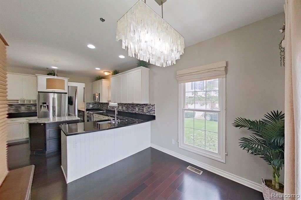45890 S STONEWOOD Road, Canton, MI 48187 — Photo 24