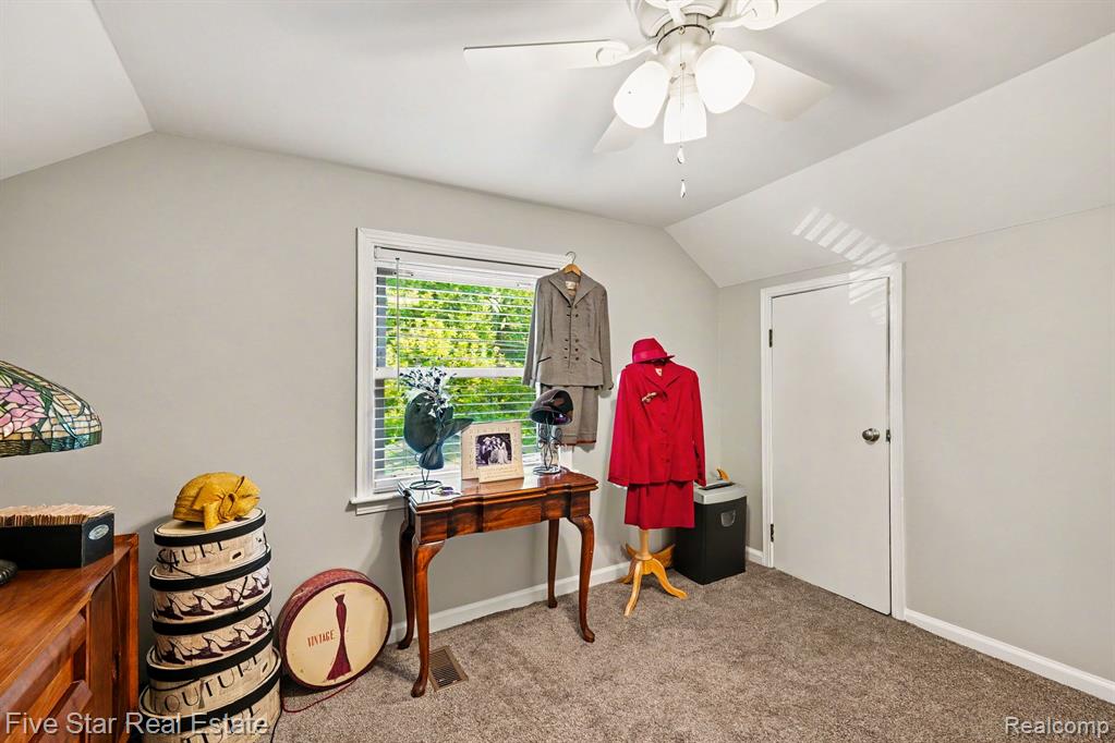 6700 Pontiac Trail Road, West Bloomfield, MI 48323 — Photo 22