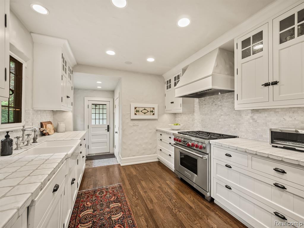 404 LINDEN Road, Birmingham, MI 48009 — Photo 15