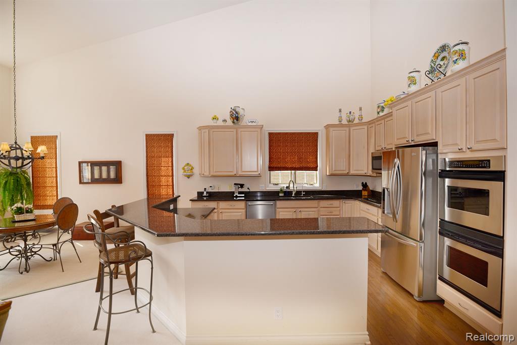4048 CHATFIELD Lane, Troy, MI 48098 — Photo 15